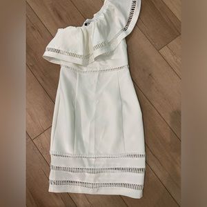XS-Small one shoulder white dress perfect condition
